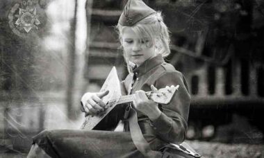 guitarist girl